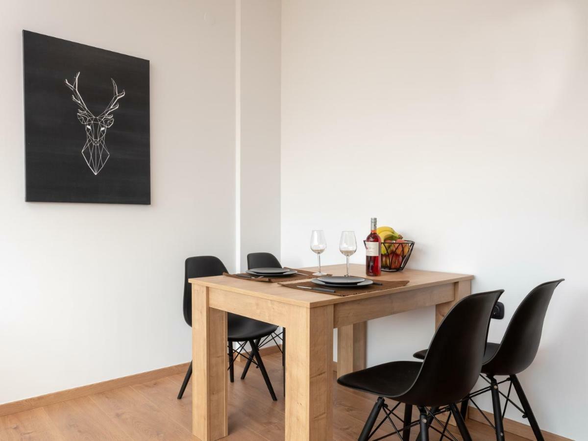 Elegant Urban Apartment イラクリオン エクステリア 写真
