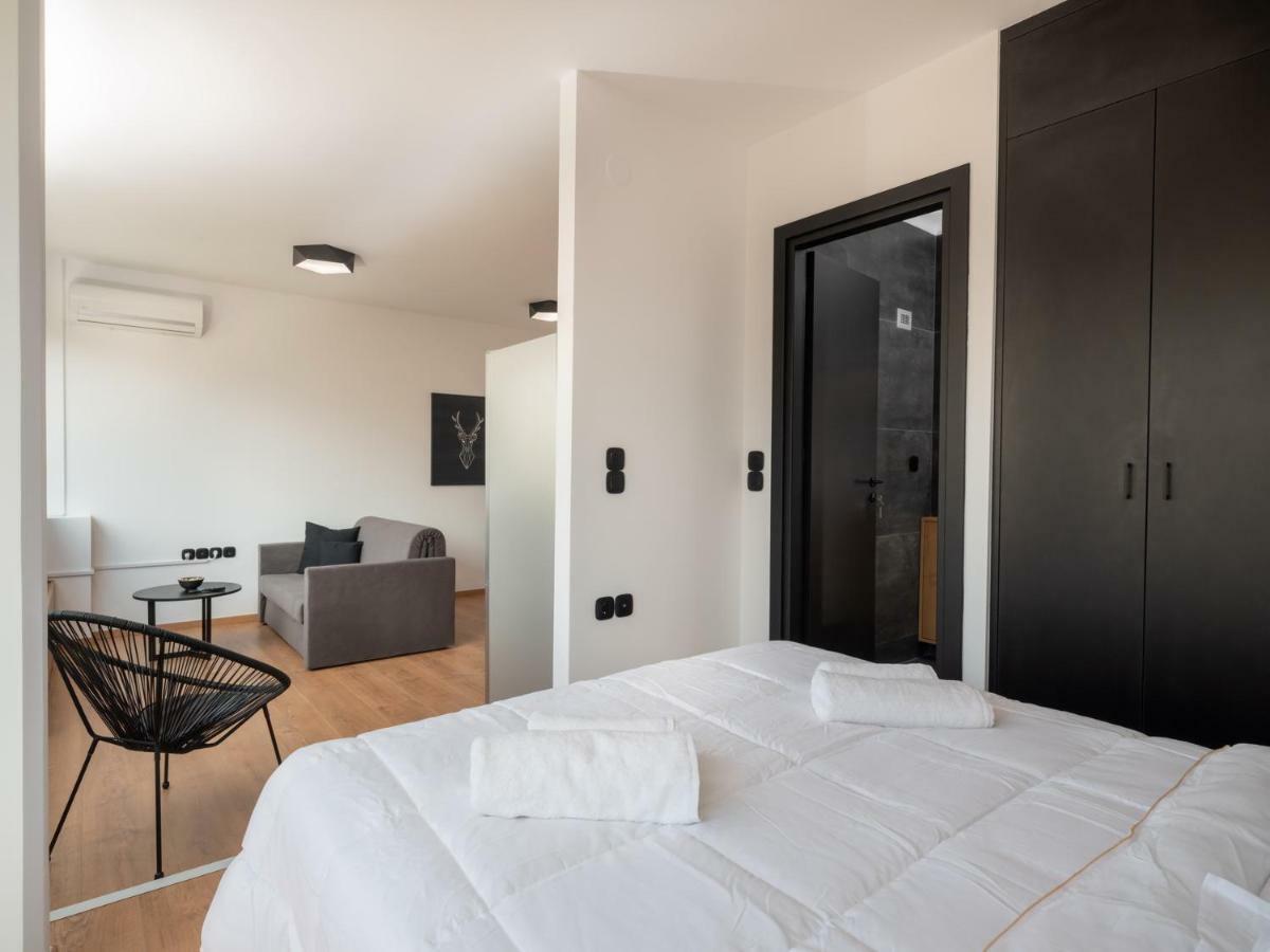 Elegant Urban Apartment イラクリオン エクステリア 写真